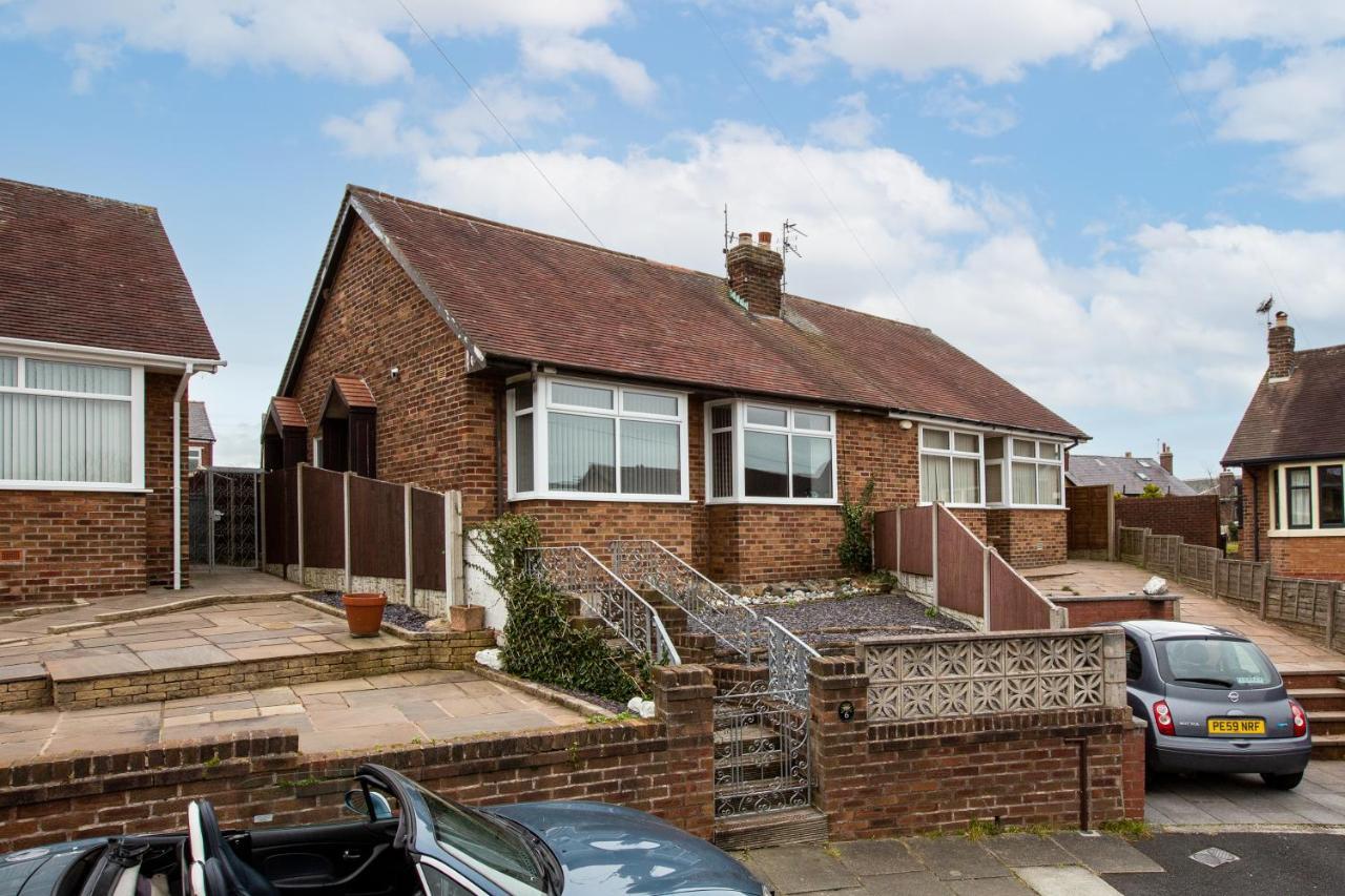 Hillside House - 2 Bedrooms Parking Wi-Fi Hospital Blackpool Exterior foto